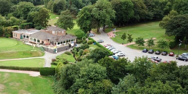 Heaton Moor Captain’s Charity Effort Supports Dementia Group Heaton Moor Golf Club.