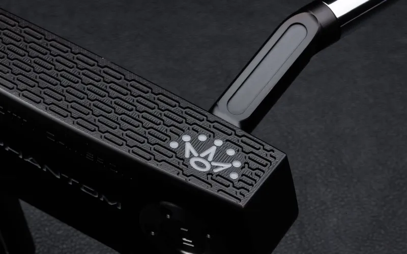 Scotty Cameron New Limited-Edition Phantom Black Putters Phantom Black 5.5 chain link face milling and face crown.