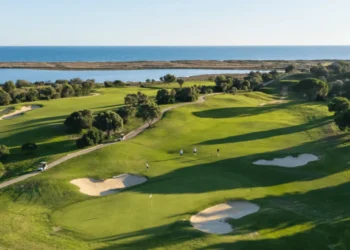 a group of people on a golf course