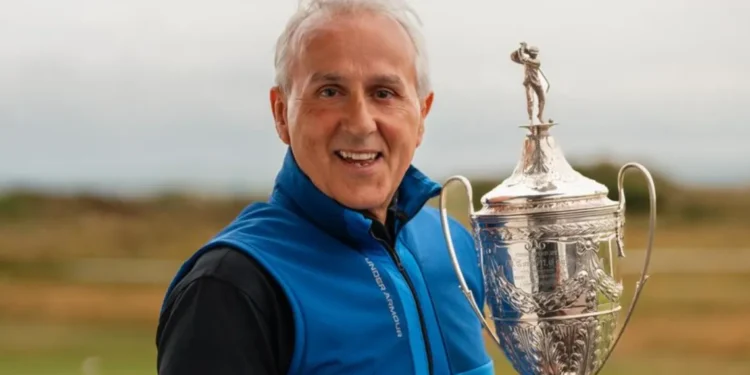 Brother inspires Neil Roderick to retain Welsh title a man holding a trophy