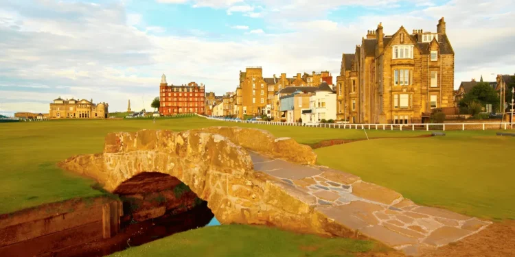 Swilcan Bridge, St Andrews.