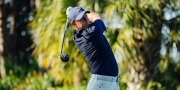 Rory McIlroy TaylorMade Qi4D fairway wood address position Tour player.